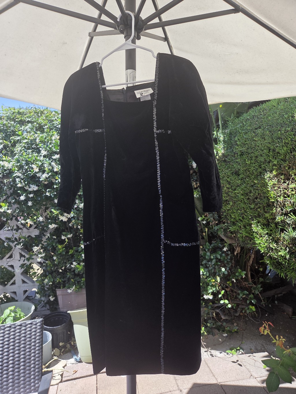 Vintage Courreges Paris Elegant Black Velvet Paillettes Trim Dress 8